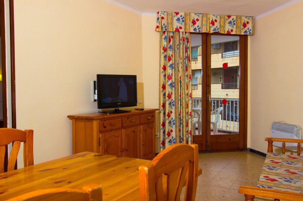 Apartamentos Bahia Dorada Y Iris Salou Dış mekan fotoğraf