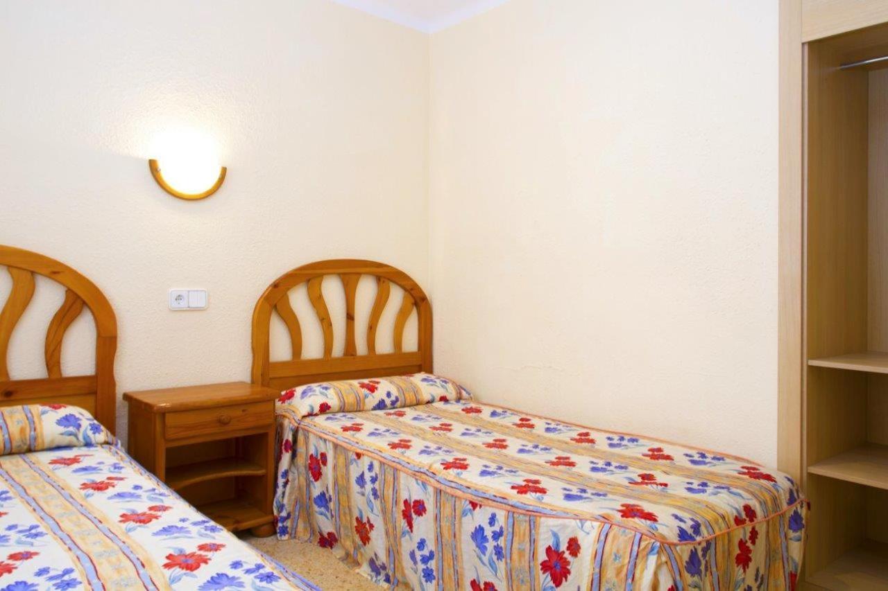 Apartamentos Bahia Dorada Y Iris Salou Dış mekan fotoğraf