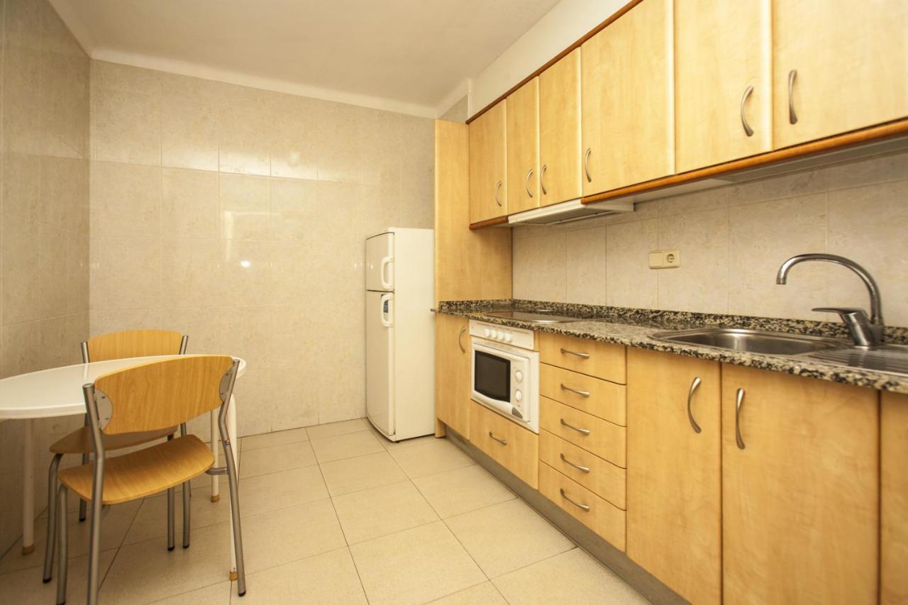 Apartamentos Bahia Dorada Y Iris Salou Dış mekan fotoğraf
